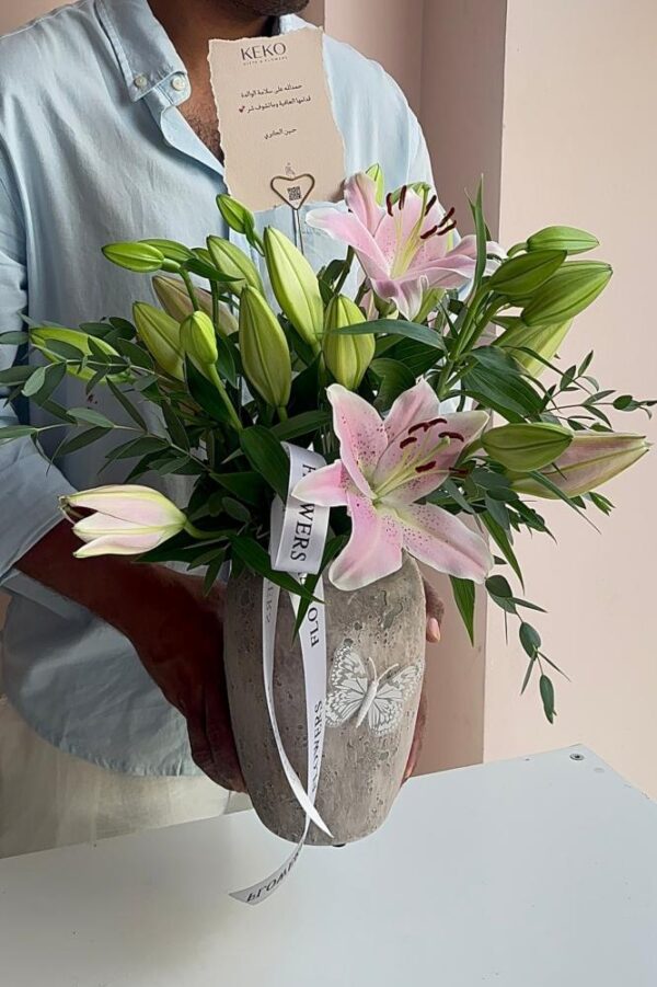 فازة ليليوم ستاركيزر | Lilium vase | ورد روزا فازة ليليوم ستاركيزر | Lilium vase | ورد روزا