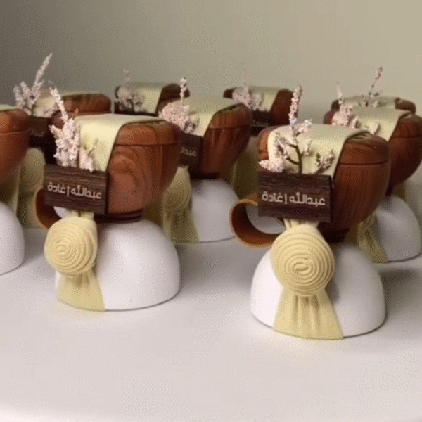 توزيعات مباخر بمسكة جلد مع تغليف قماش بلون حسب الطلب ولوجو حسب الطلب – 12 قطعة